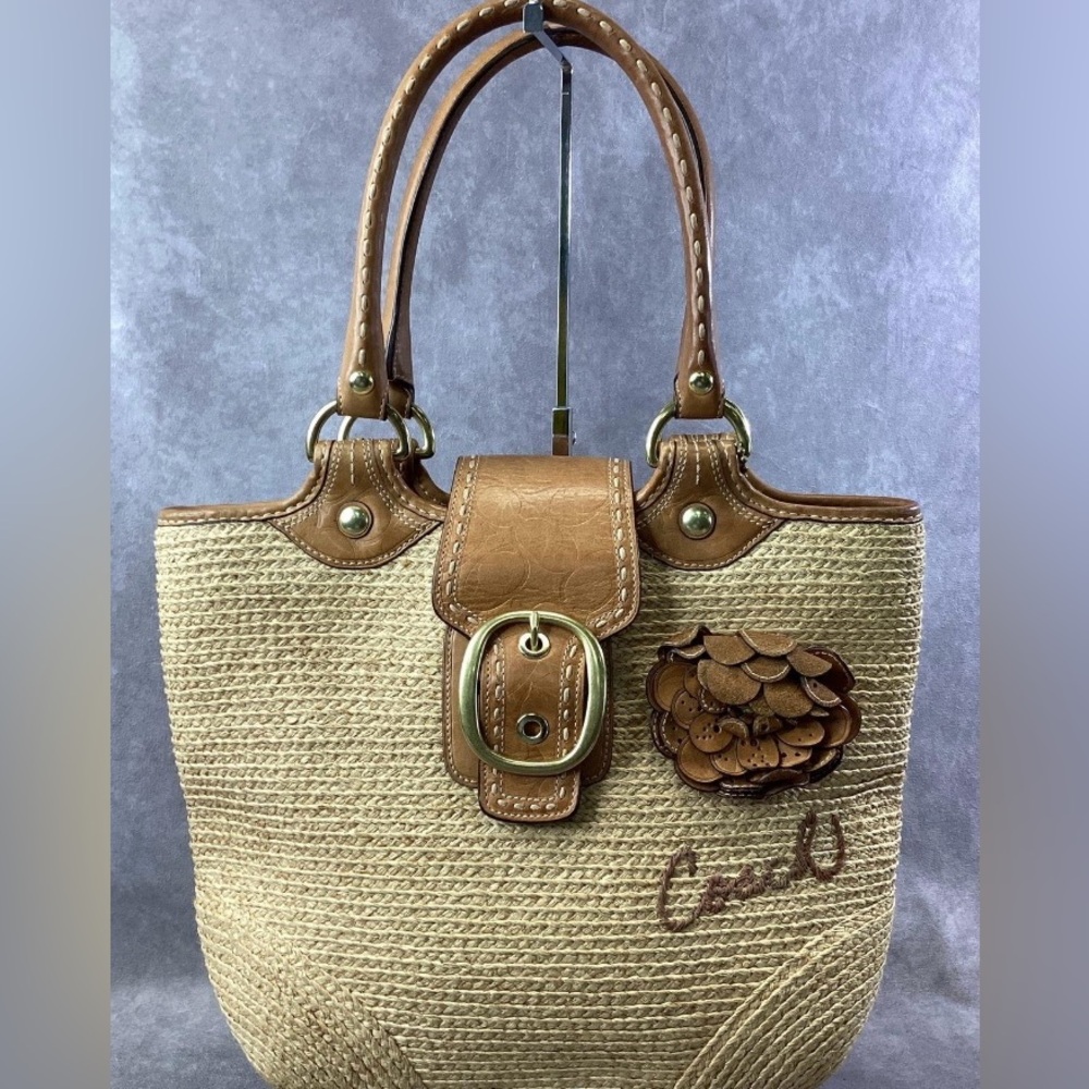 Coach BLEECKER Natural/Brown Straw &
Leather Tote w/ COA